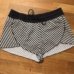 Athleta Petal Swim Shorts small